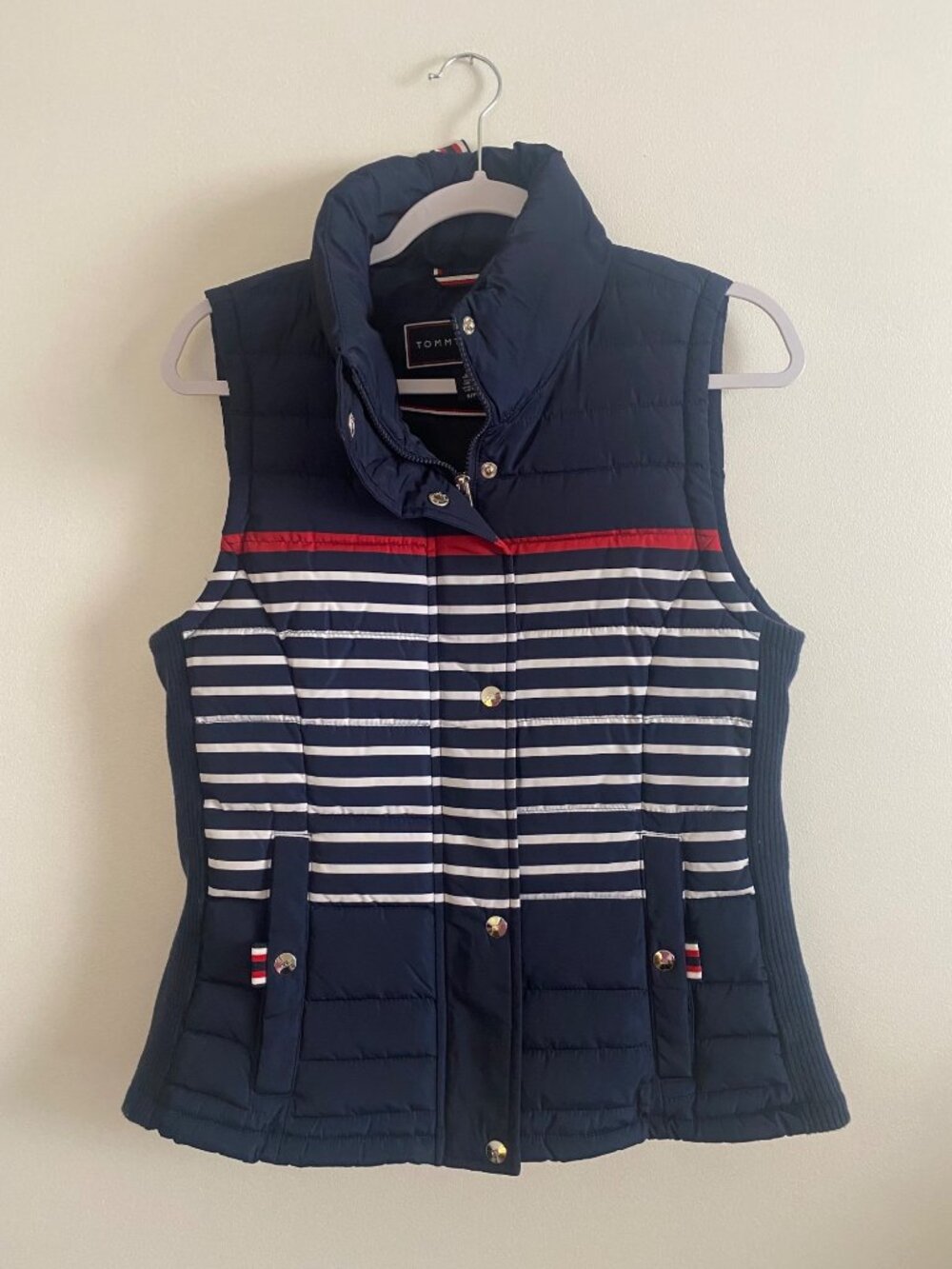 Tommy Hilfiger Women's Preppy Quilted Vest Navy, Red, White Size S